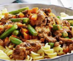 Healthy easy beef stroganoff